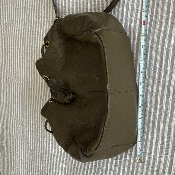 Banana Republic Olive Leather Bucket Bag - Picture 8 of 8